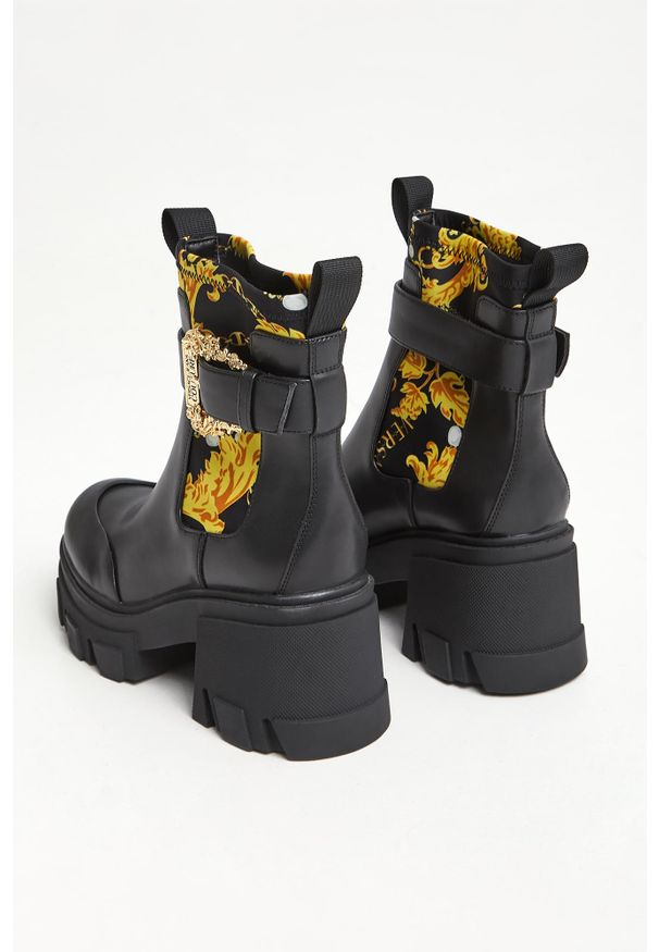 Versace Jeans Couture - Botki damskie na obcasie VERSACE JEANS COUTURE. Obcas: na obcasie. Wysokość obcasa: średni