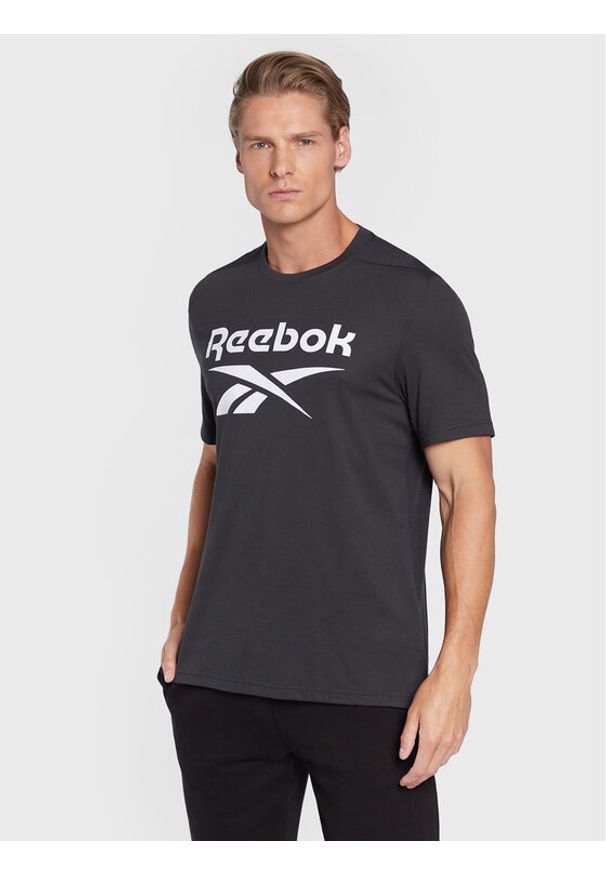 Reebok Koszulka techniczna Workout Ready HI3925 Czarny Regular Fit. Kolor: czarny. Materiał: syntetyk, wiskoza