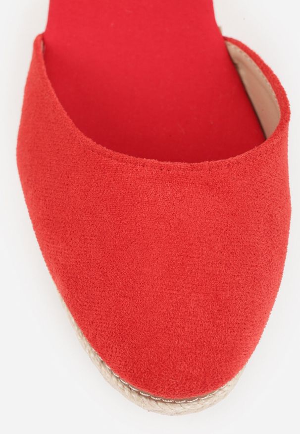 Born2be - Czerwone Sandały VICES na Koturnie Ozdobionym Jutową Plecionką Lailora. Okazja: na co dzień. Zapięcie: sprzączka. Kolor: czerwony. Wzór: aplikacja. Obcas: na koturnie. Styl: casual, klasyczny, elegancki