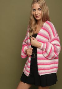 Born2be - Fuksjowy Kardigan z Wiskozą i Wełną w Paski Quessae. Kolor: różowy. Materiał: wełna, wiskoza. Wzór: paski. Styl: elegancki #3