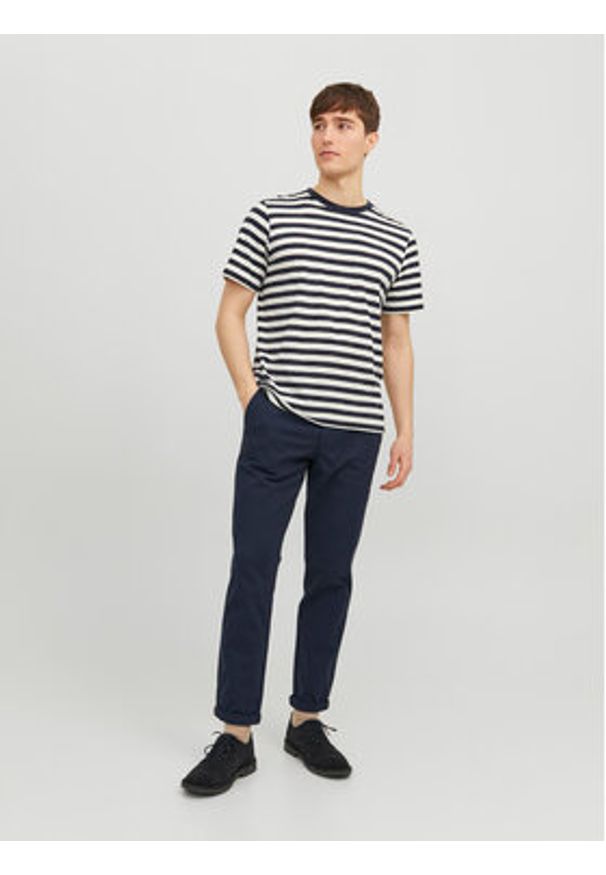 Jack & Jones Chinosy Marco 12206198 Granatowy Slim Fit. Kolor: niebieski. Materiał: bawełna