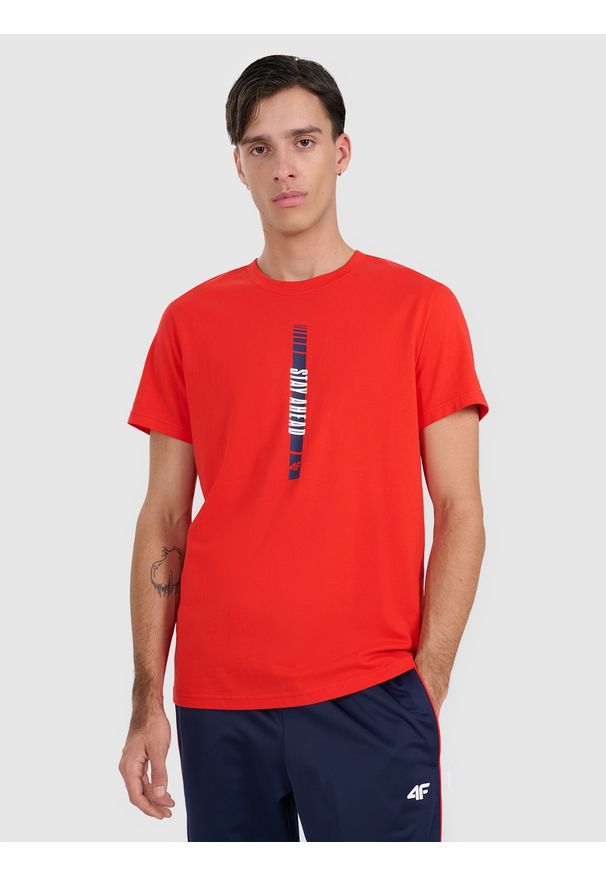 4f - 4F T-shirt regular z nadrukiem męski - czerwony XXL. Okazja: na co dzień. Kolor: czerwony. Materiał: bawełna, materiał. Wzór: nadruk. Styl: casual