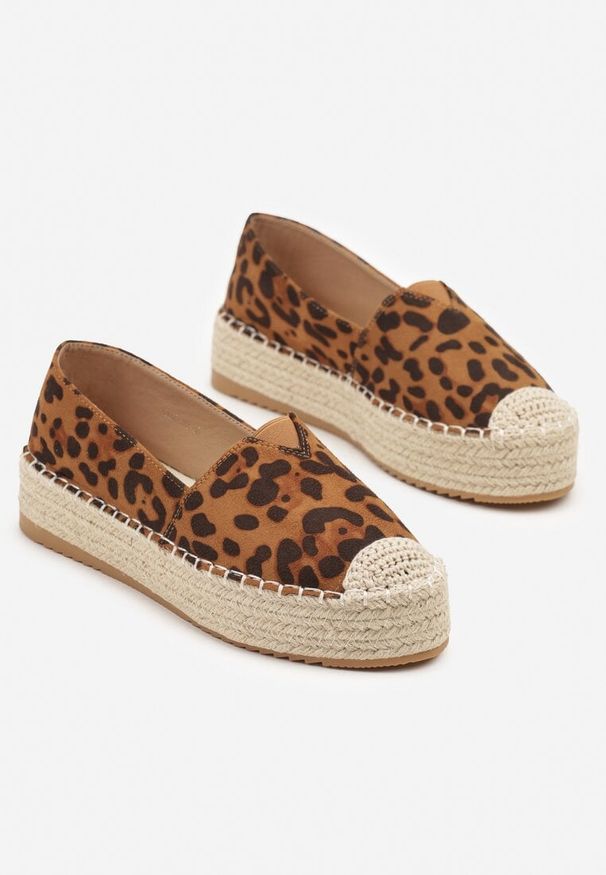 Renee - Panterkowe Espadryle z Imitacji Zamszu na Platformie z Jutowej Plecionki Mirrona. Materiał: zamsz. Obcas: na platformie
