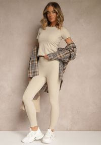Renee - Beżowy Komplet Sportowy Legginsy i T-shirt o Dopasowanym Kroju Silanessa. Kolor: beżowy #5