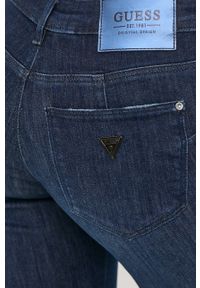Guess jeansy damskie medium waist. Kolor: niebieski #2