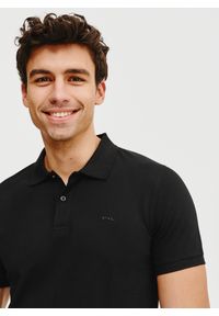 Pako Lorente - PAKO LORENTE – Czarny t-shirt polo. Typ kołnierza: polo. Kolor: czarny. Materiał: bawełna, elastan #5