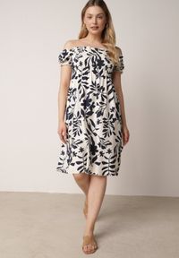 Born2be - Niebieska Wiskozowa Sukienka Hiszpanka w Kwiatowy Wzór Berinira. Okazja: na co dzień. Typ kołnierza: dekolt hiszpanka. Kolor: niebieski. Materiał: wiskoza. Wzór: kwiaty. Sezon: lato. Typ sukienki: z odkrytymi ramionami, proste. Styl: casual, elegancki #3