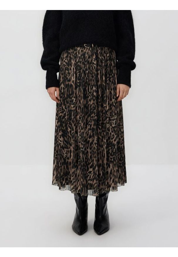 Reserved - Plisowana spódnica z paskiem - ciemnobrązowy. Kolor: brązowy. Materiał: dzianina