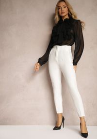 Renee - Białe Garniturowe Spodnie z Wysokim Stanem Saggie. Okazja: na co dzień. Stan: podwyższony. Kolor: biały. Długość: długie. Styl: klasyczny, casual, elegancki