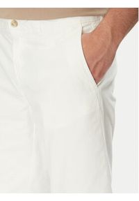 Robe di Kappa Szorty materiałowe Oris 600BTI0 Écru Slim Fit. Materiał: bawełna