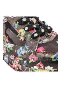 Sneakersy damskie Laura Vita, cholewka ze skóry naturalnej z delikatną siateczką wzór kwiatowy sznurowane lekka podeszwa wygodny fason, czarne, Jocta. Kolor: czarny. Materiał: skóra. Szerokość cholewki: normalna. Wzór: kwiaty #7