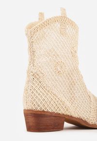 Renee - Jasnobeżowe Botki Kowbojki na Stożku ze Skórzaną Wkładką i Siateczkową Cholewką Frolozi. Okazja: na co dzień. Kolor: beżowy. Materiał: skóra. Szerokość cholewki: normalna. Obcas: na stożku. Styl: casual, elegancki. Wysokość obcasa: średni #2