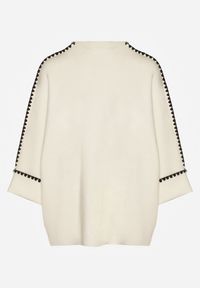 Born2be - Jasnobeżowy Sweter z Kontrastową Lamówką Tuselle. Okazja: na spotkanie biznesowe, do pracy. Kolor: beżowy. Materiał: jeans. Styl: biznesowy #2