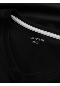 Ombre Clothing - Komplet męskich longsleeve'ów SLIM FIT z dekoltem typu V i logotypem 2-pak – 2x czarny V5 - Rozmiar: L. Okazja: na co dzień. Kolor: czarny. Materiał: elastan, bawełna. Długość rękawa: długi rękaw. Styl: casual #6