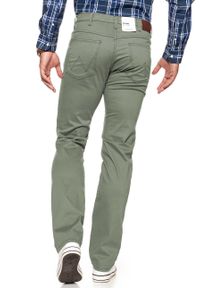 Wrangler - WRANGLER SPODNIE MĘSKIE ARIZONA DUSTY GREEN W12ORW457. Materiał: materiał #4