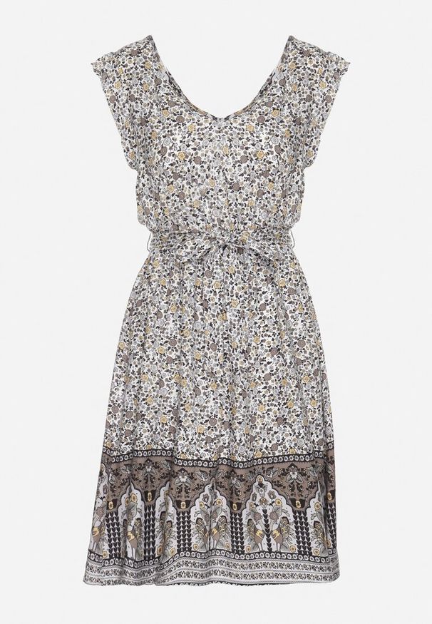 Born2be - Czarna Wiskozowa Sukienka o Rozkloszowanym Kroju z Wiązanym Paskiem Sepona. Okazja: na co dzień. Typ kołnierza: dekolt w kształcie V. Kolor: czarny. Materiał: wiskoza. Wzór: aplikacja. Styl: casual, elegancki