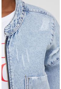 Answear Lab kurtka jeansowa damska przejściowa oversize. Kolor: niebieski. Materiał: jeans. Styl: wakacyjny