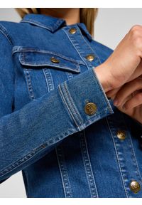 Lee - LEE DAMSKA SUKIENKA JEANSOWA LEE FOREVERFIT RIDER DRESS CLEAN RILEY 112355125. Materiał: jeans