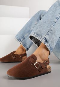 Renee - Brązowe Sandały Typu Chodaki z Klamrami Silvermore. Okazja: na co dzień. Zapięcie: klamry. Kolor: brązowy. Materiał: skóra, jeans. Styl: casual, street #1