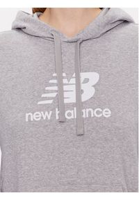 New Balance Bluza WT31533 Szary Relaxed Fit. Kolor: szary. Materiał: bawełna