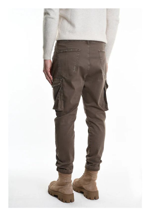 Xagon Man Spodnie | A2503 2CR4076 | Mężczyzna | Brązowy. Okazja: na co dzień. Kolor: brązowy. Materiał: elastan, bawełna. Styl: casual, vintage, elegancki