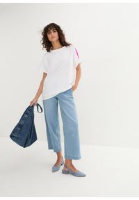 bonprix - T-shirt z neonowymi paskami. Kolor: biały. Wzór: aplikacja