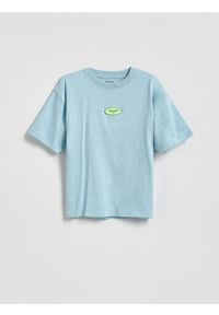 Reserved - Bawełniany t-shirt z aplikacją - jasnoniebieski. Kolor: niebieski. Materiał: bawełna. Wzór: aplikacja #1