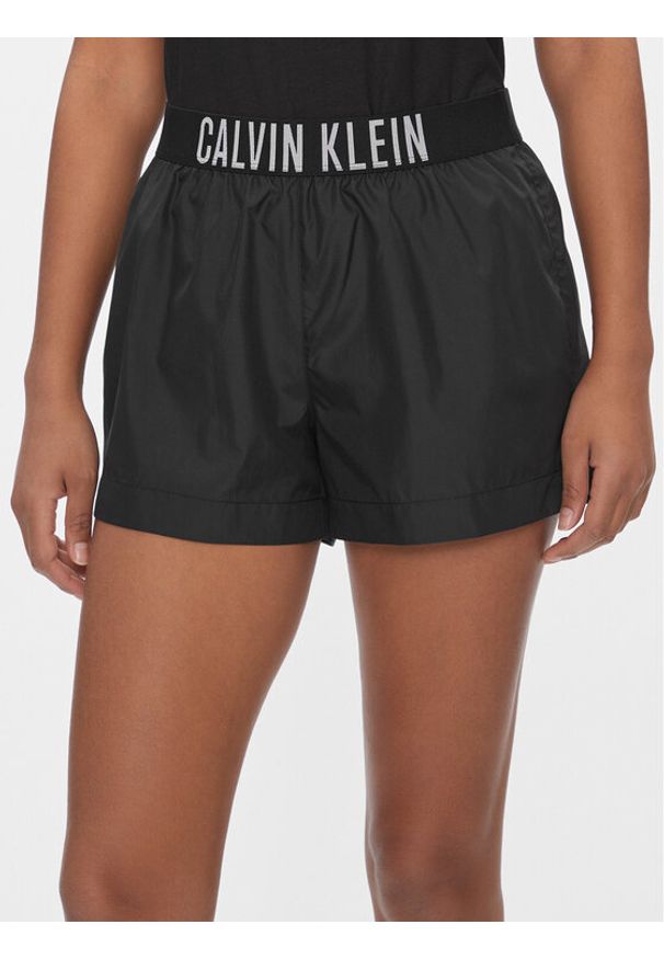 Calvin Klein Swimwear Szorty sportowe KW0KW02482 Czarny Regular Fit. Kolor: czarny. Materiał: syntetyk