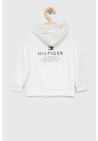 TOMMY HILFIGER - Tommy Hilfiger bluza dziecięca kolor biały z kapturem z nadrukiem. Typ kołnierza: kaptur. Kolor: biały. Materiał: bawełna. Wzór: nadruk #2