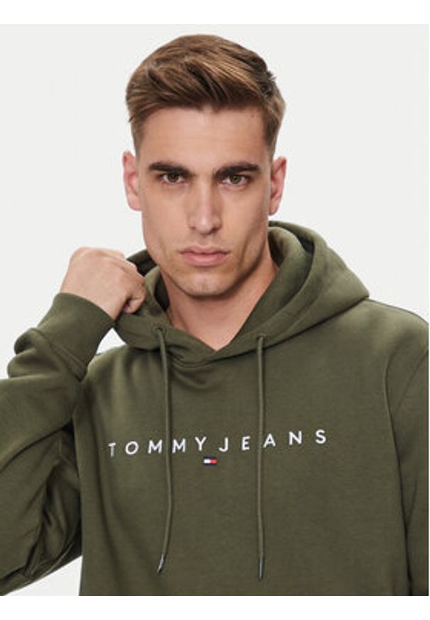 Tommy Jeans Bluza Linear Logo DM0DM17985 Zielony Regular Fit. Kolor: zielony. Materiał: bawełna