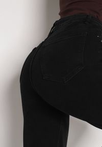 Born2be - Czarne Jeansy z Wiskozą o Szerokim Kroju z Wysokim Stanem Meviatea. Okazja: na co dzień. Stan: podwyższony. Kolekcja: plus size. Kolor: czarny. Styl: casual, klasyczny