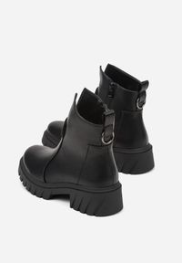 Born2be - Czarne Casualowe Botki na Podeszwie z Tłoczeniami Rasidia. Okazja: na co dzień. Zapięcie: zamek. Kolor: czarny. Styl: casual #5