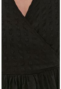 JDY - Jacqueline de Yong Sukienka kolor czarny mini rozkloszowana. Kolor: czarny. Materiał: tkanina. Typ sukienki: rozkloszowane. Długość: mini #2