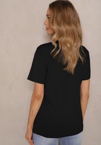 Renee - Czarny Klasyczny T-shirt Bawełniany o Casualowym Kroju Nattine. Okazja: na co dzień. Kolor: czarny. Materiał: bawełna. Wzór: gładki. Styl: klasyczny