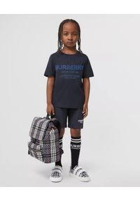 BURBERRY CHILDREN - Granatowa koszulka z nadrukiem i logo 6-14 lat. Kolor: niebieski. Materiał: bawełna. Długość rękawa: krótki rękaw. Wzór: nadruk. Sezon: lato #3