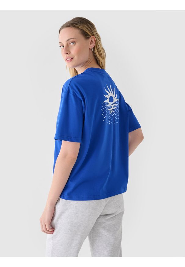 4f - 4F T-shirt oversize z nadrukiem damski - niebieski L. Okazja: na co dzień, na plażę. Kolor: niebieski. Materiał: bawełna, jersey, dzianina. Wzór: nadruk. Styl: sportowy, klasyczny, casual