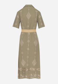 Born2be - Ciemnozielona Bawełniana Sukienka Koszulowa z Ozdobnym Paskiem i Haftem Evialisse. Okazja: na co dzień, na imprezę. Kolor: zielony. Materiał: bawełna. Wzór: haft. Typ sukienki: koszulowe. Styl: casual, elegancki #2