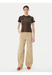 Adidas - adidas T-Shirt Leopard Cali JW7304 Brązowy Slim Fit. Kolor: brązowy. Materiał: bawełna #3