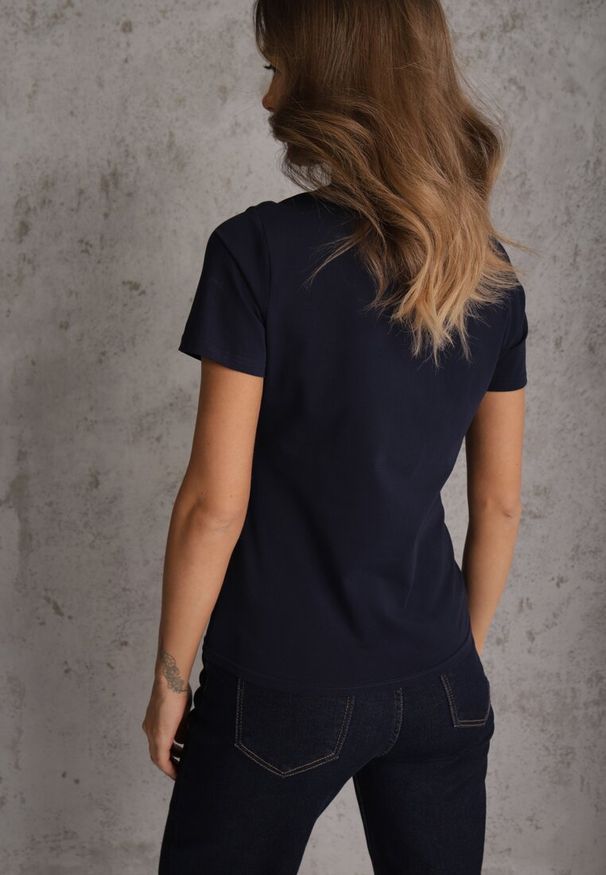 Renee - Granatowy T-shirt z Bawełny z Okrągłym Dekoltem Nedima. Okazja: na co dzień. Kolor: niebieski. Materiał: bawełna. Styl: casual, klasyczny