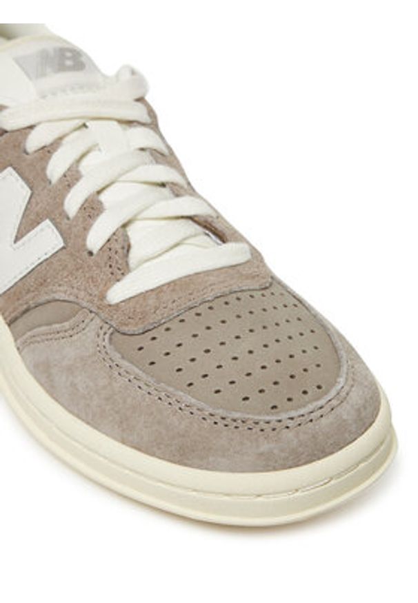 New Balance Sneakersy CT500CJ Brązowy. Kolor: brązowy. Materiał: zamsz, skóra