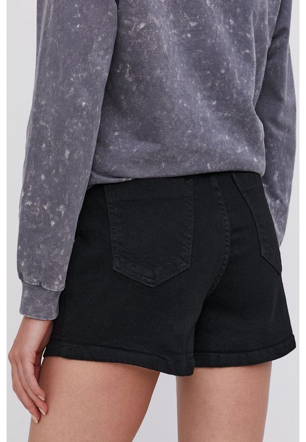 Answear Lab Szorty jeansowe damskie kolor czarny gładkie high waist. Okazja: na co dzień. Stan: podwyższony. Kolor: czarny. Materiał: jeans. Wzór: gładki. Styl: wakacyjny