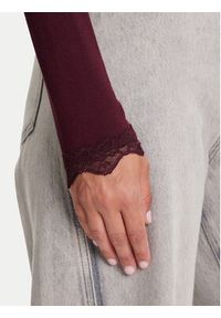 Vero Moda Bluzka 10295141 Fioletowy Slim Fit. Kolor: fioletowy. Materiał: wiskoza