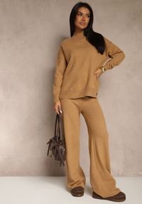 Renee - Beżowy Dzianinowy Komplet z Wełną Spodnie Wide Leg i Sweter z Golfem Lanica. Kolor: beżowy. Materiał: wełna, dzianina #3