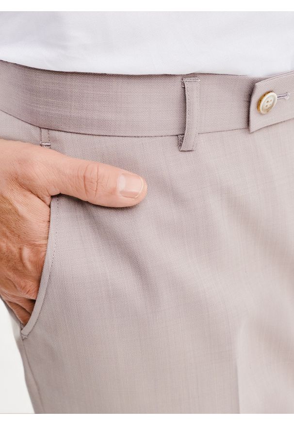 Pako Lorente - PAKO LORENTE – Spodnie garniturowe w kolorze różowym. Okazja: na spotkanie biznesowe. Kolor: różowy. Materiał: poliester, wełna. Styl: biznesowy, elegancki