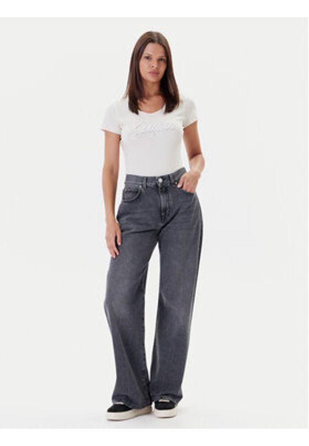 Guess T-Shirt W5YI46 J1314 Écru Slim Fit. Materiał: bawełna