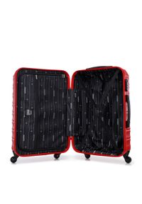 Wittchen - Średnia walizka z zawieszką czerwona. Kolor: czerwony. Materiał: guma. Wzór: kolorowy. Styl: elegancki, wakacyjny #4