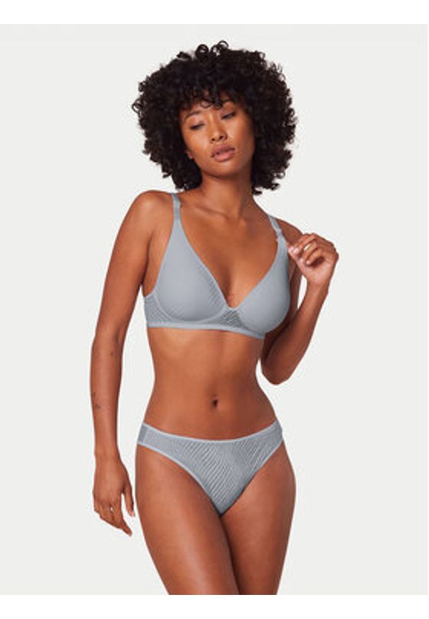 Triumph Biustonosz bezfiszbinowy Harmony Spotlight 10217428 Niebieski. Kolor: niebieski. Materiał: syntetyk