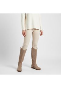 Kozaki damskie S.Barski, cholewka z materiału zapinane na suwak elegancki fason w stylu boho, beżowe, HY61-8022. Okazja: na co dzień. Kolor: beżowy. Szerokość cholewki: normalna. Wzór: geometria, ażurowy. Materiał: materiał. Sezon: jesień, lato, zima. Obcas: na obcasie. Styl: elegancki, boho. Wysokość obcasa: niski #4
