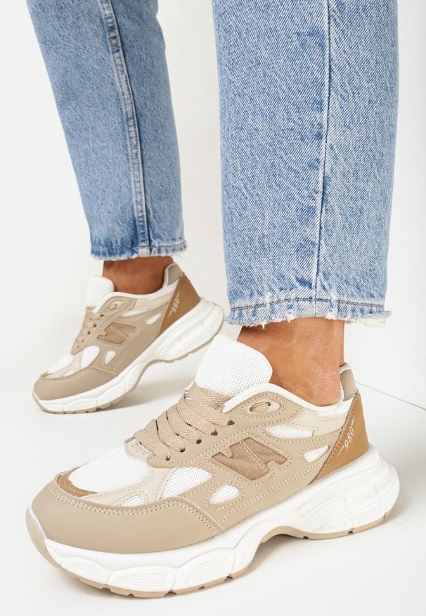 Born2be - Ciemnobeżowe Sneakersy na Grubej Podeszwie Zaedyn. Kolor: beżowy