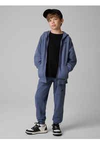 4f - 4F Spodnie dresowe joggery chłopięce - niebieskie 164 (13-14 lat). Okazja: na co dzień, na uczelnię, do domu. Kolor: niebieski. Materiał: dresówka. Sezon: lato. Styl: casual #1